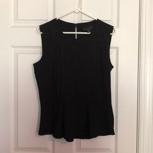 Sleeveless peplum shirt